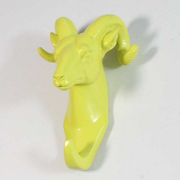 Resin Goat Head Hook